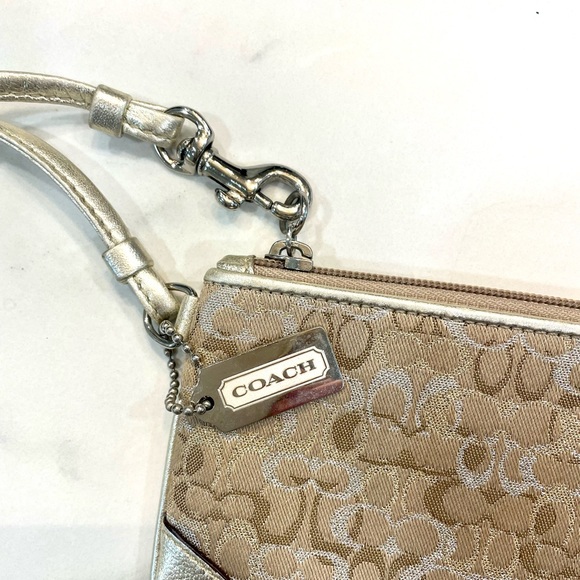 Coach Wristlet - Picture 2 of 5